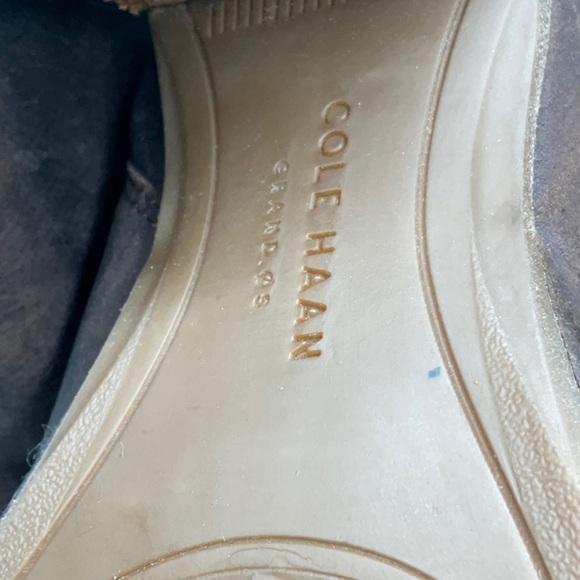 Cole Haan NWOT Dark Brown Leather 3 inch Heel, Size 9 - Picture 6 of 7